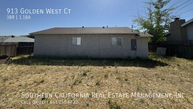 Building Photo - 913 Golden W Ct