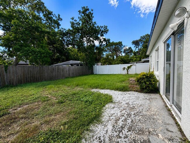 Building Photo - 6391 68th Ln