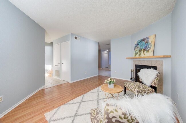 Building Photo - 1620 Good Day Dr