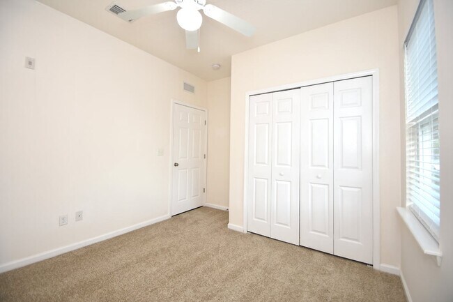 Building Photo - 2211 Golden Lake Loop