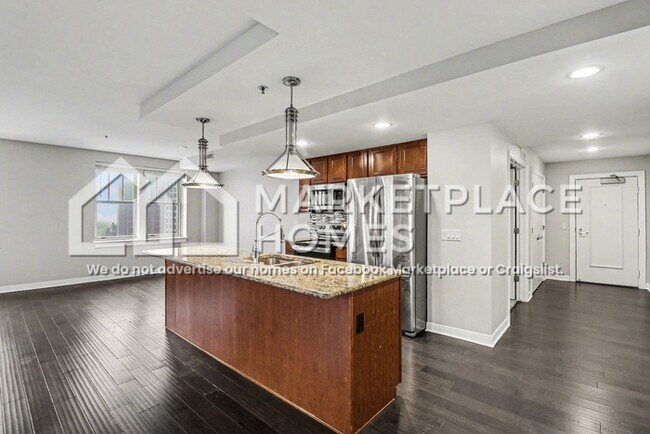 Building Photo - 525 W Lafayette Blvd