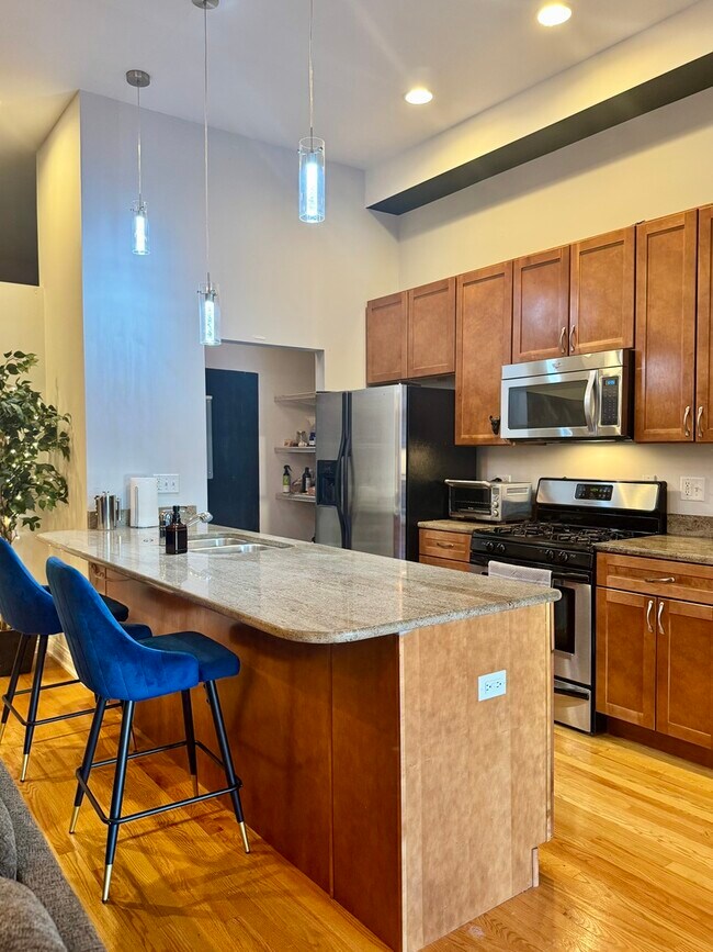 Building Photo - 1502 W Ohio St