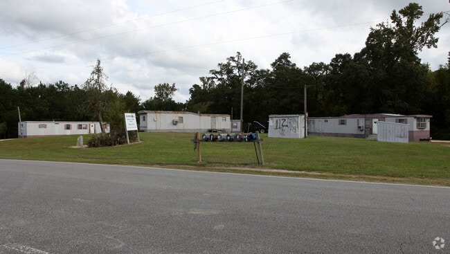 Primary Photo - Elton's Hill Mobile Home Park