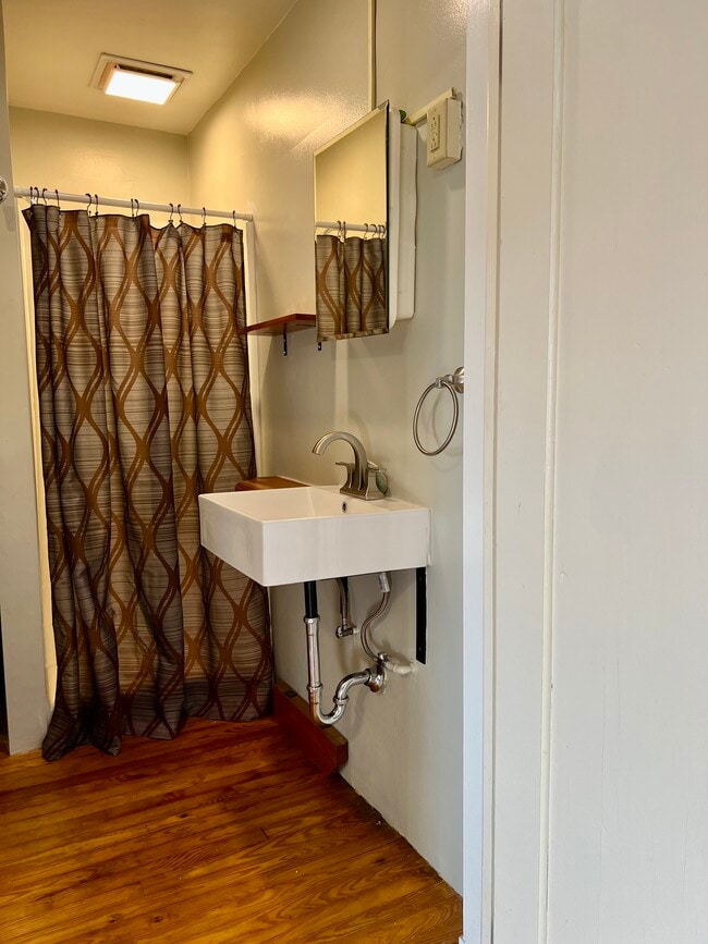 Building Photo - One Park Place