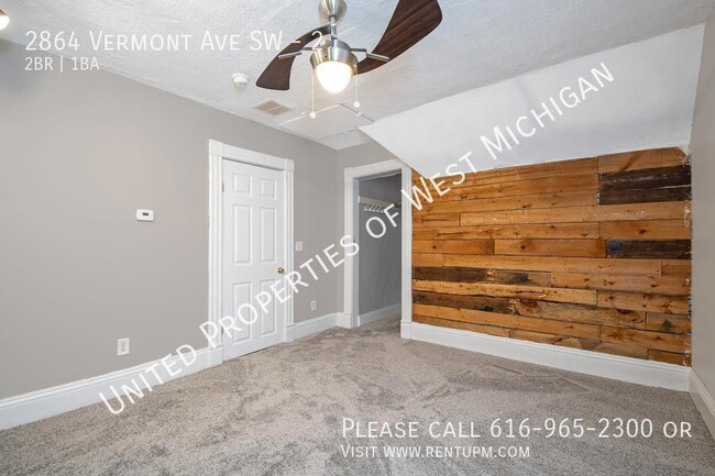 Building Photo - Available Now | Cute 2 Bedroom, 1 Bathroom...