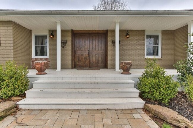 Building Photo - HOME FEATURED IN 417 MAGAZINE in 2018!!!!!...