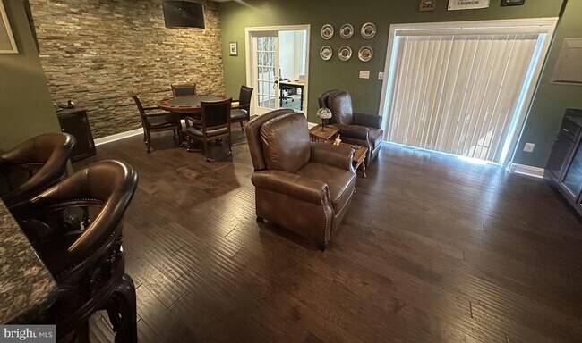 Building Photo - 4512 Grazing Way