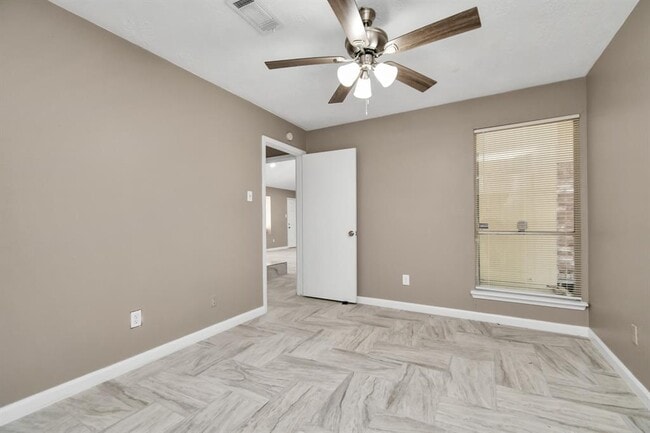 Building Photo - 13734 Cologne Dr