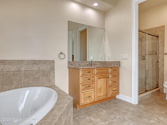 Building Photo - 118 Mediterranean Way