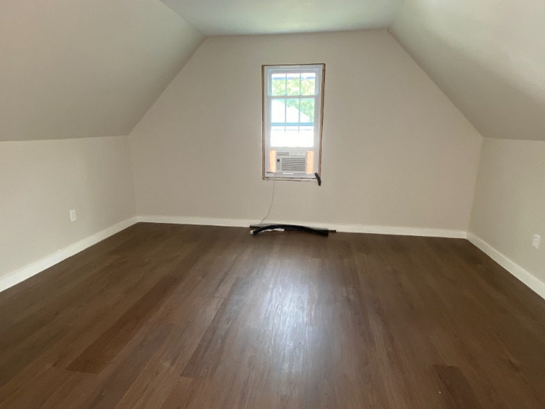 Building Photo - 4200 Lanver Ln