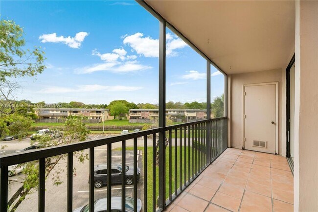 Building Photo - 8520 SW 133rd Avenue Rd