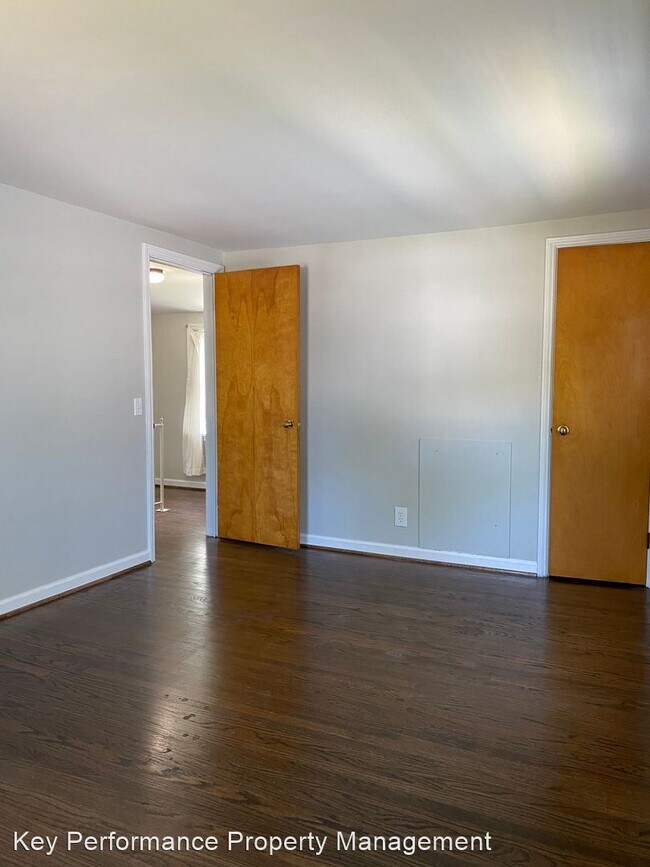 Building Photo - 3 br, 1 bath House - 35 Aragon Ave