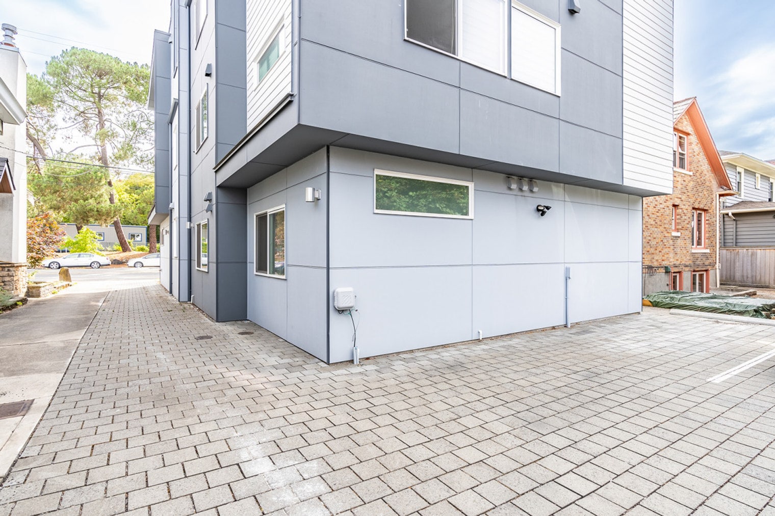 Building Photo - 5109C Phinney Ave N