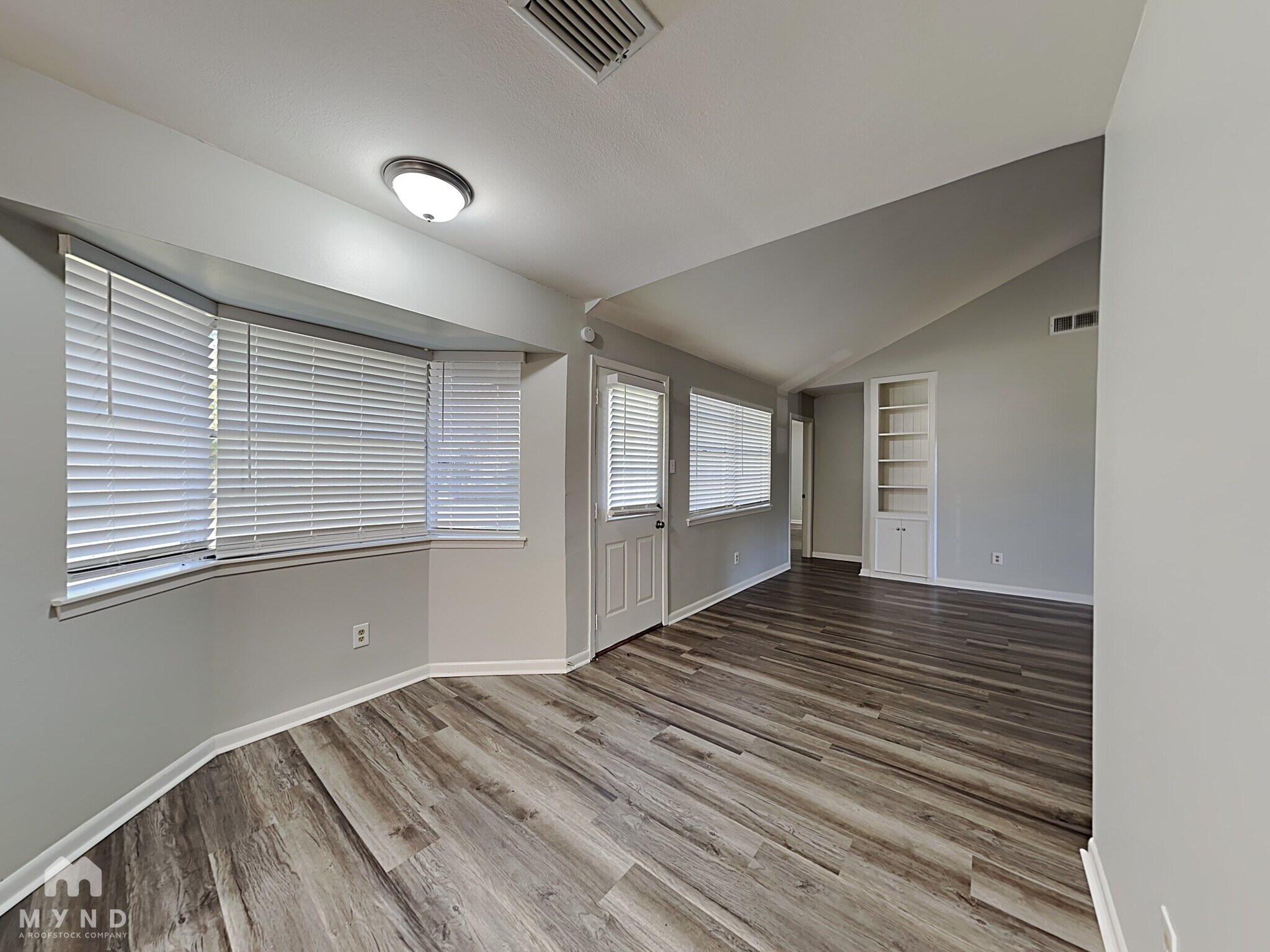 Building Photo - 14515 Alrover St