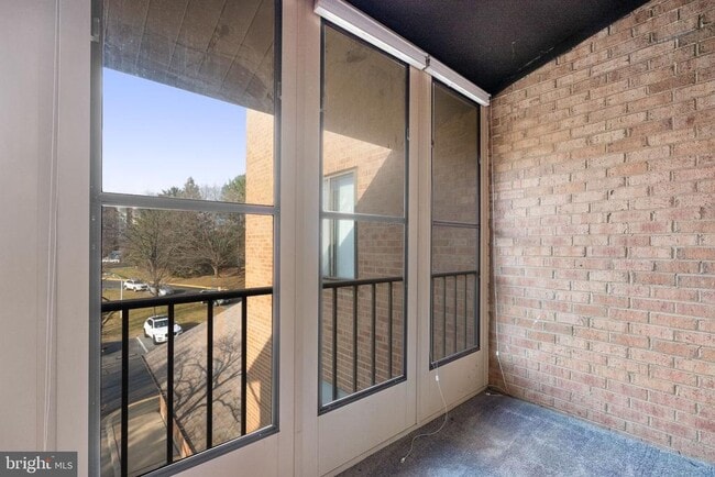 Building Photo - 15316 Pine Orchard Dr