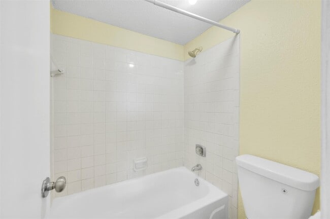 Building Photo - 250 El Dorado Blvd