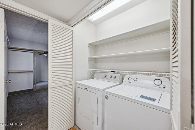 Building Photo - 3510 E Hampton Ave