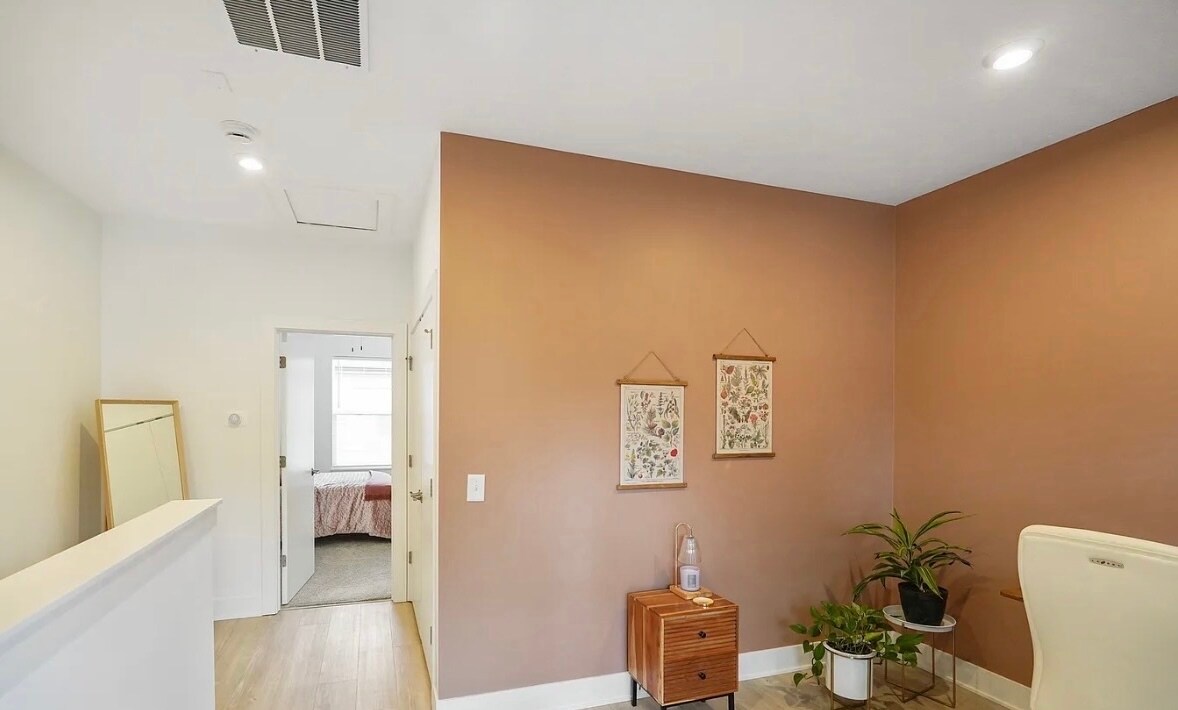 Building Photo - 2125 Coretta Way