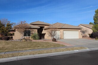 Building Photo - 4 Br, 3 Car Garage - Stone Gate at Seven H...