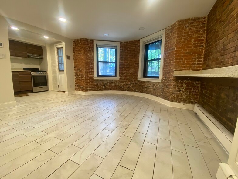 Building Photo - 482 Columbus Ave