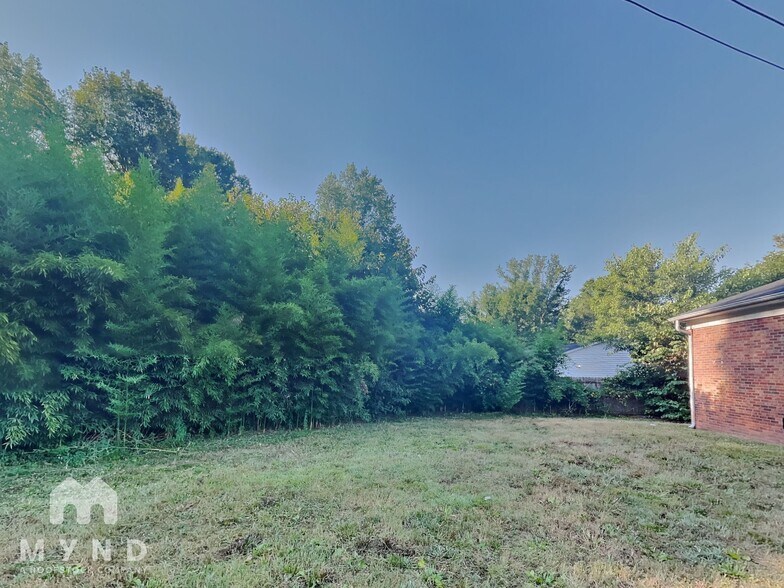 Building Photo - 3624 Somerset Dr
