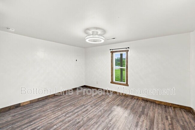 Building Photo - 10317 NC 42