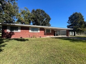 Building Photo - 1106 Ridge Rd