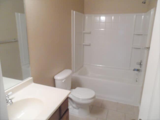 Building Photo - 4508 SE 77th St