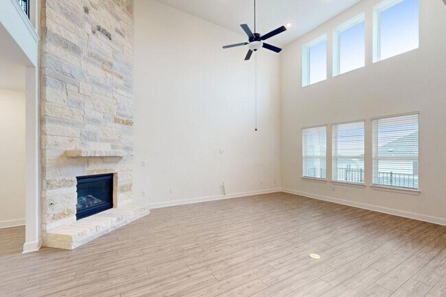 Building Photo - 3825 Waxahachie Rd