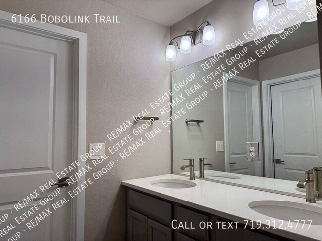 Building Photo - 6166 Bobolink Trl