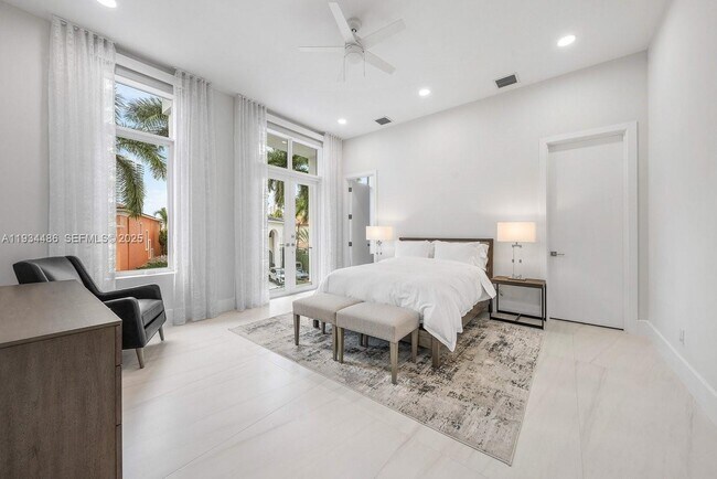 Building Photo - 3912 Island Estates Dr