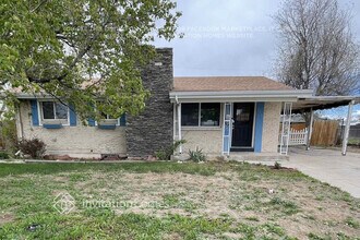 Building Photo - 250 Aspen Dr