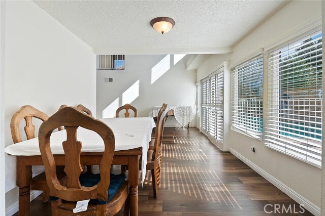 Building Photo - 23850 Vía Jacara