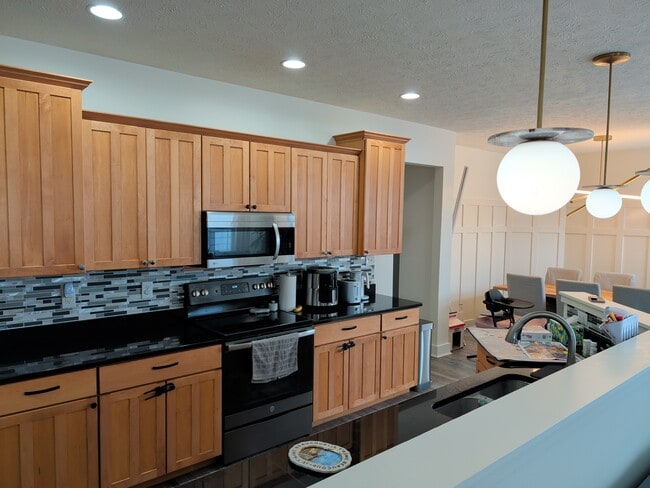 Building Photo - 8738 Kipling Dr