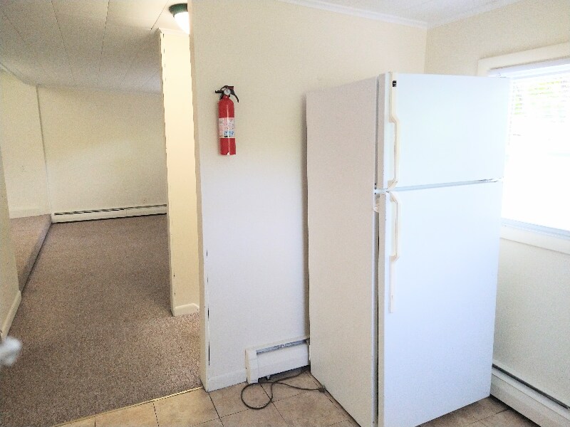 Building Photo - 261 S Riverside Rd