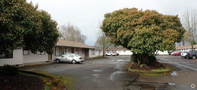 Building Photo - Hill Street Apartments