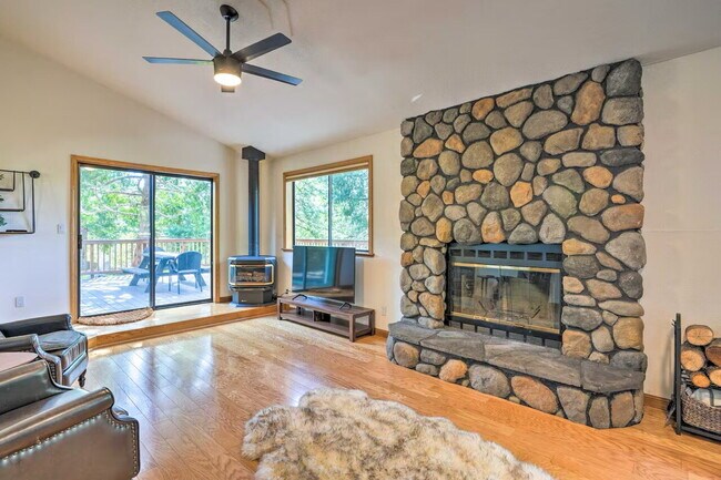 Building Photo - 3095 Braden Rd