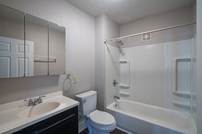 Building Photo - 1474 N 5th St