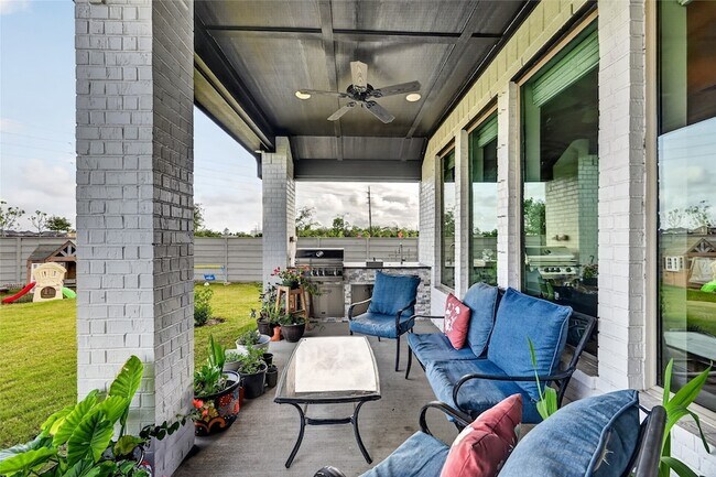 Building Photo - 4731 Cedar Butte Ln