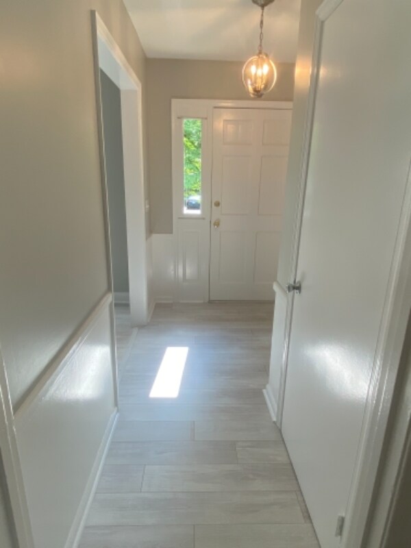 Building Photo - 5912 Wintergreen Dr