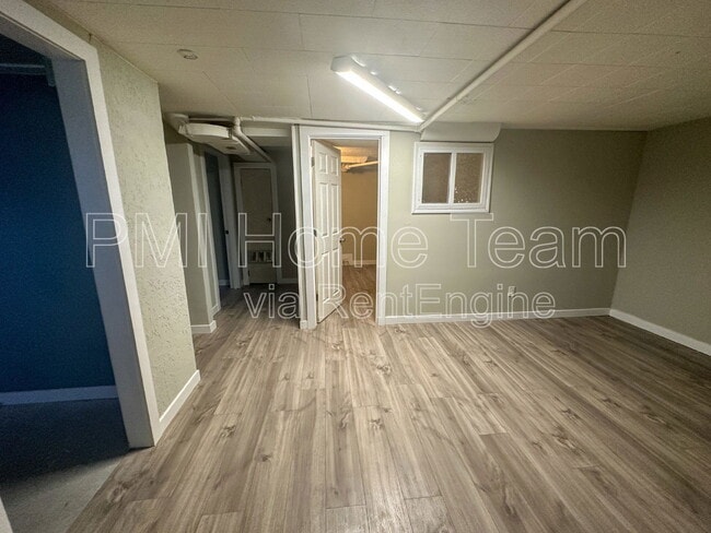 Building Photo - 889 Bel Mar Dr