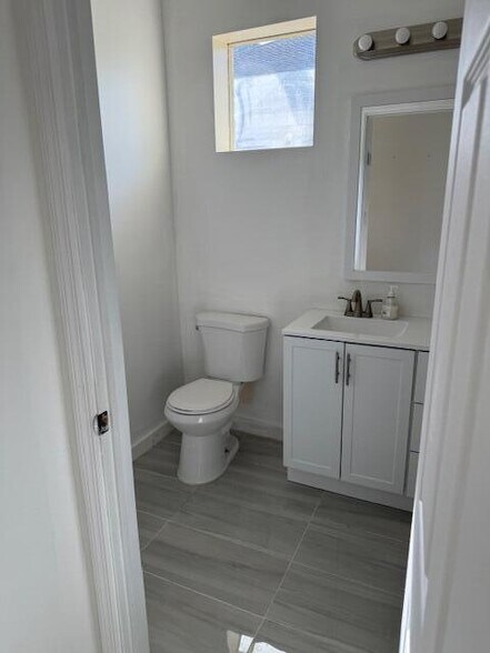 Building Photo - 13432 63rd Ln N