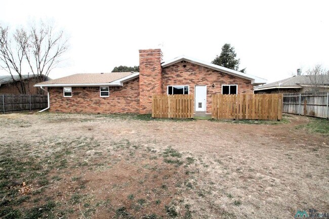 Building Photo - 1321 Concord Rd