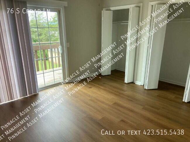 Building Photo - 76 S Cedar Ln