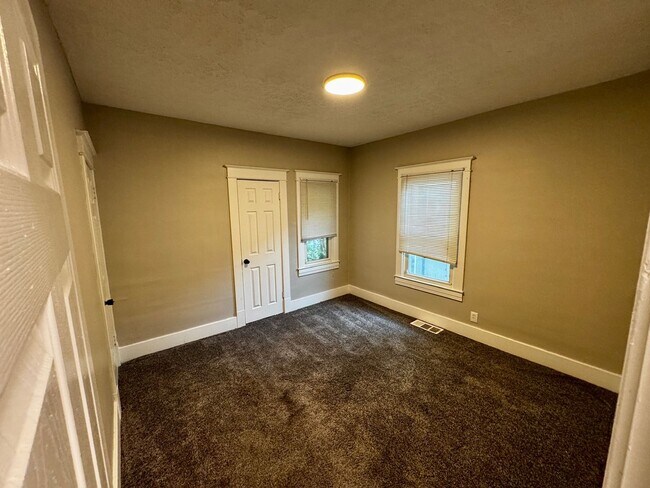 Building Photo - 610 Colorado Ave