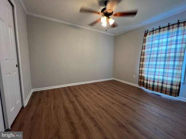 Building Photo - 12002 Lisa Marie Ct