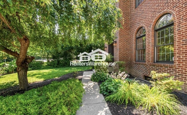 Building Photo - 6212 Massachusetts Ave