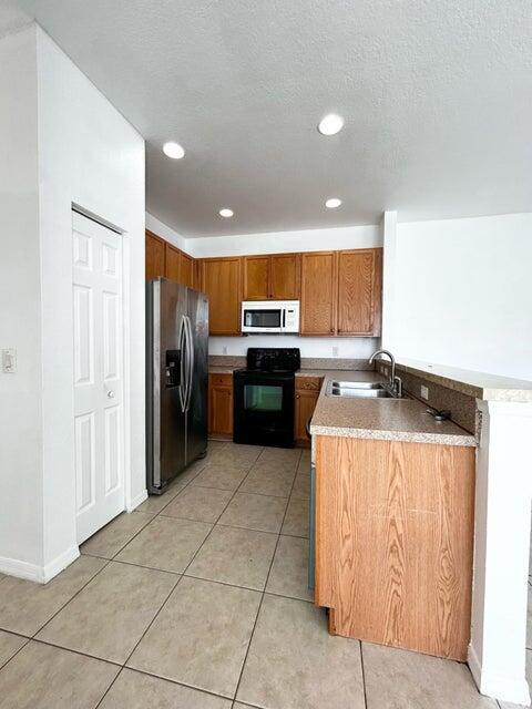 Building Photo - 3137 Grandiflora Dr
