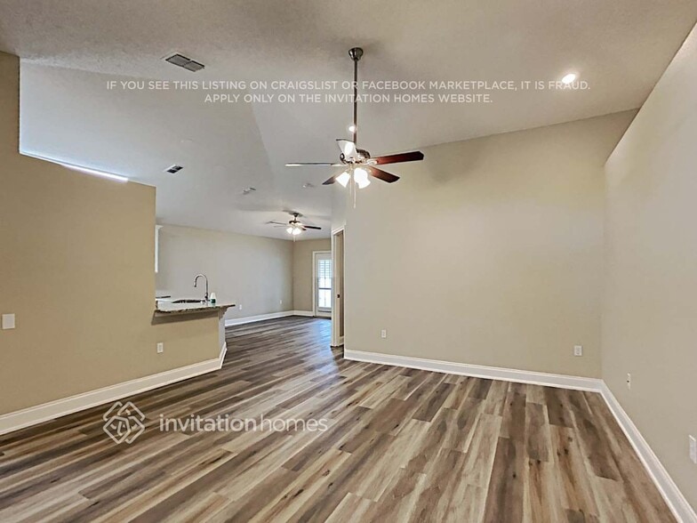 Building Photo - 134 Monterey Oaks Dr
