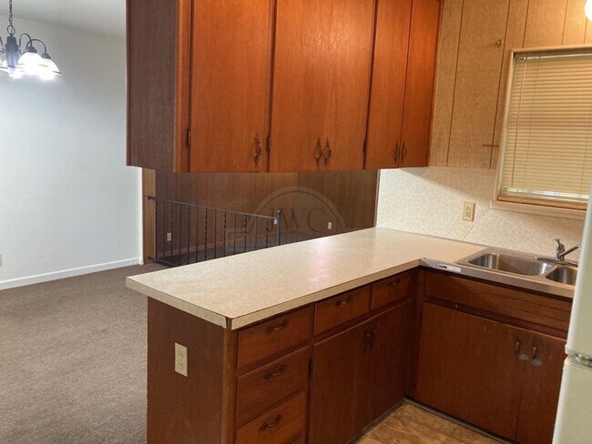 Building Photo - 310 Prather Dr